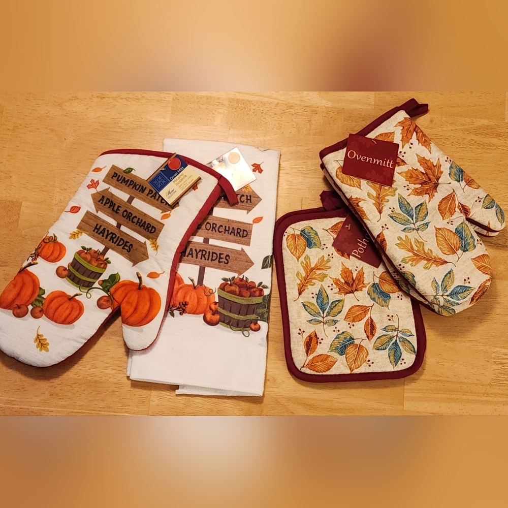 NWT 6-Piece Autumn Ovenmitt, Potholder, & Dishtowel Set